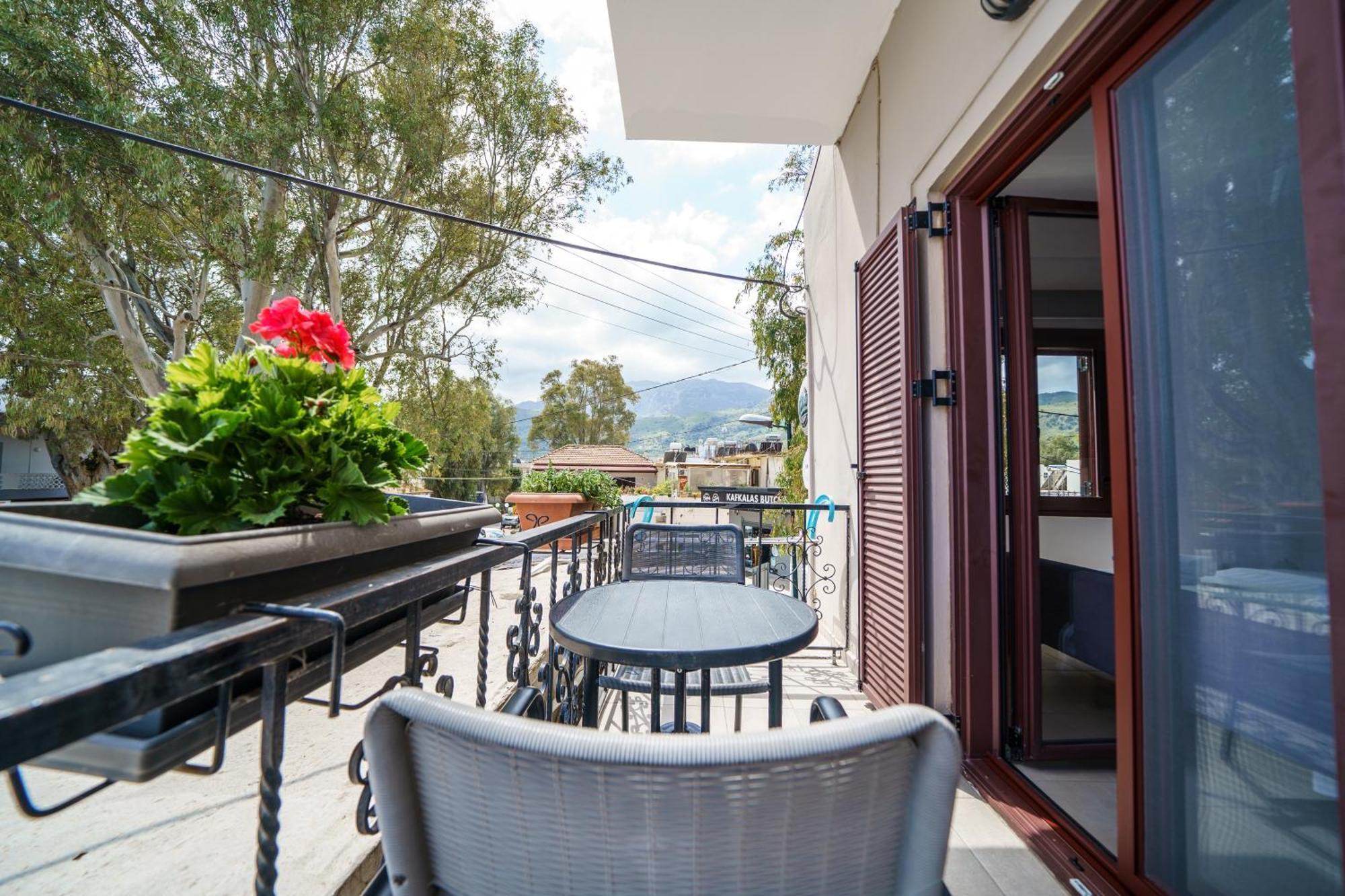 Dimitra & Deslina Luxury Αpartments Georgioupoli Exterior foto